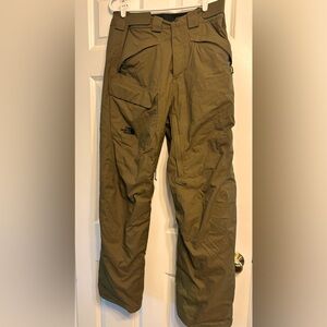 Men’s North Face Snowboard/ Ski Pants